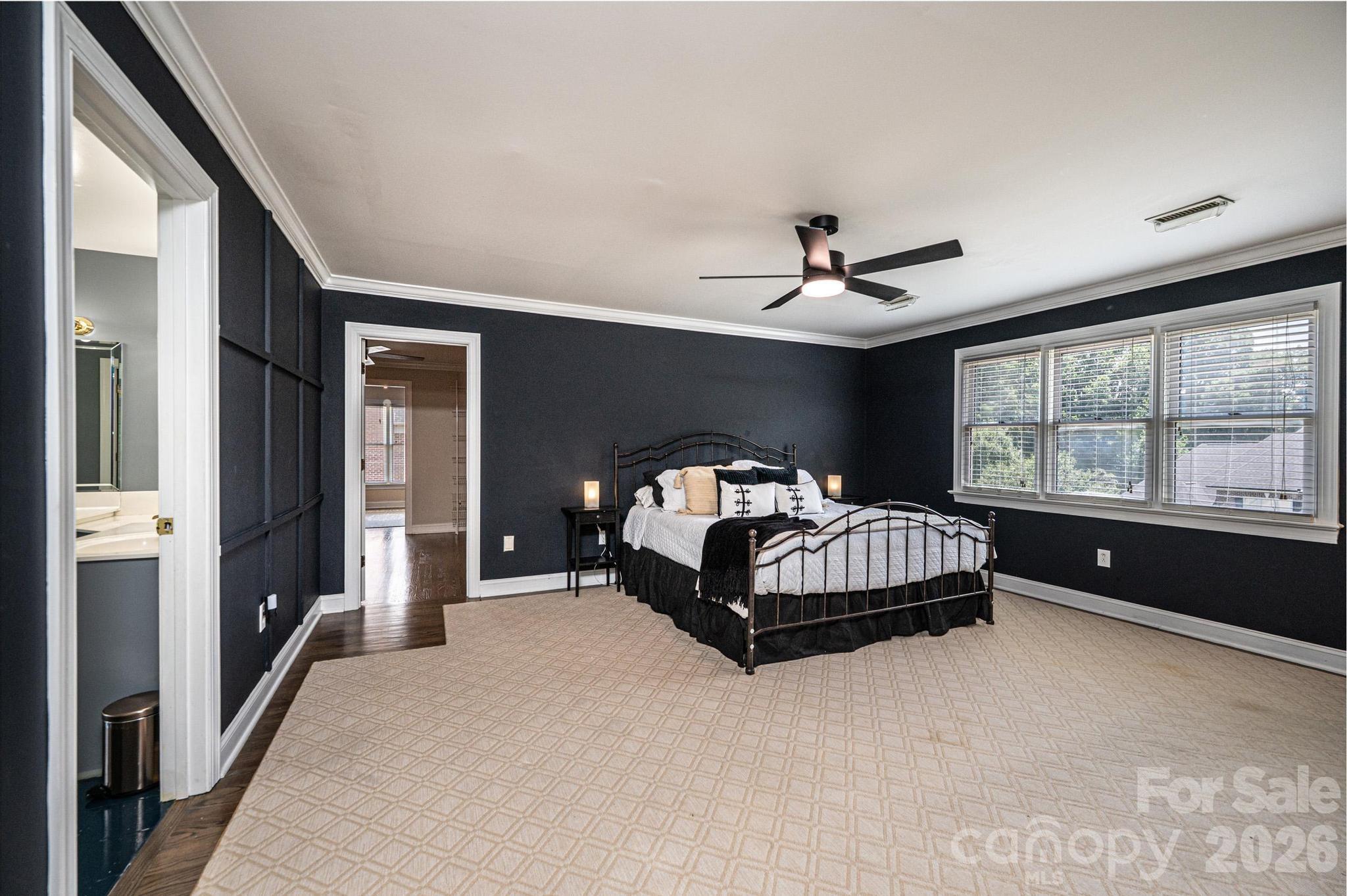 4215 3rd Street NW — Hickory