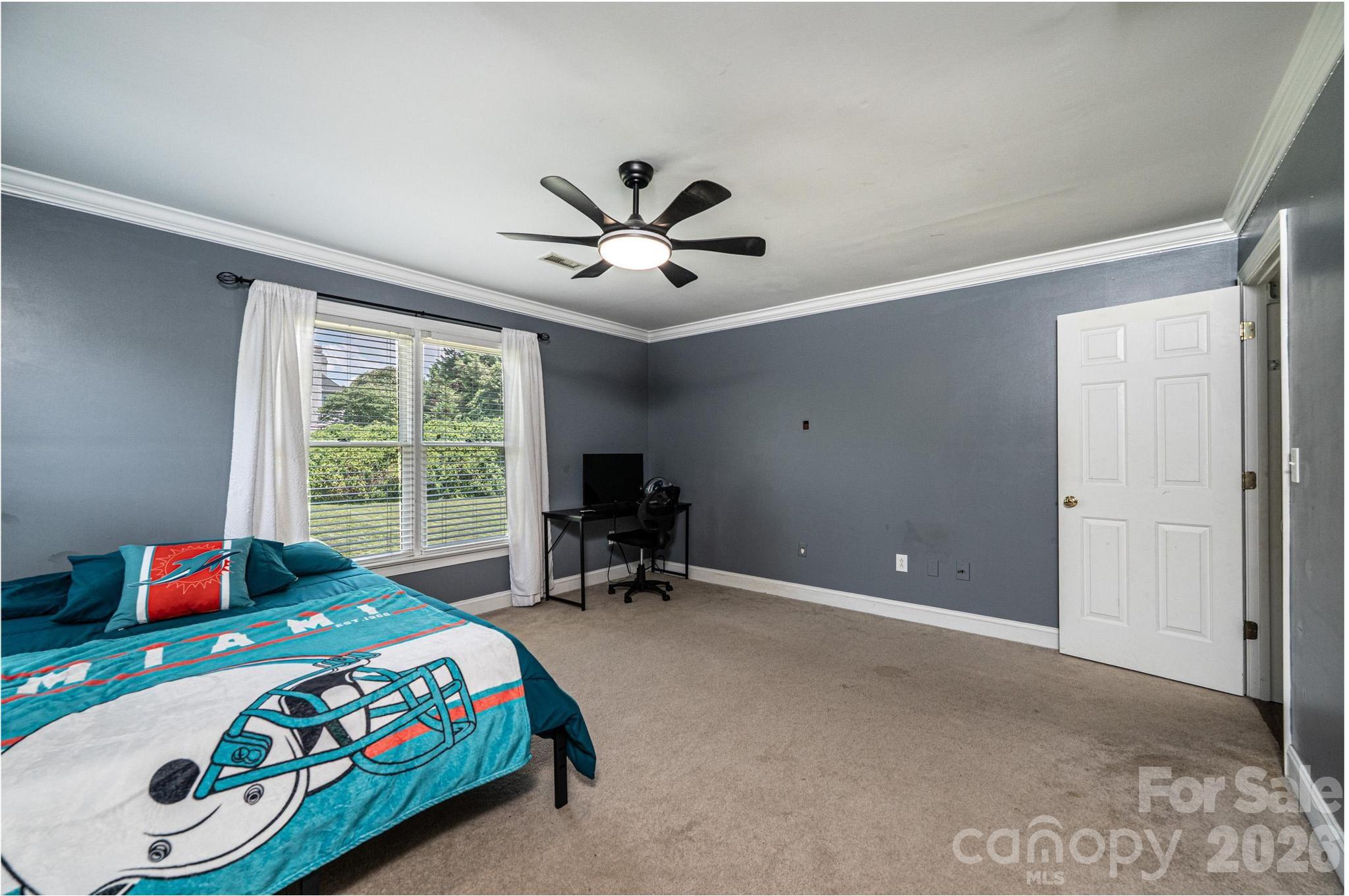 4215 3rd Street NW — Hickory