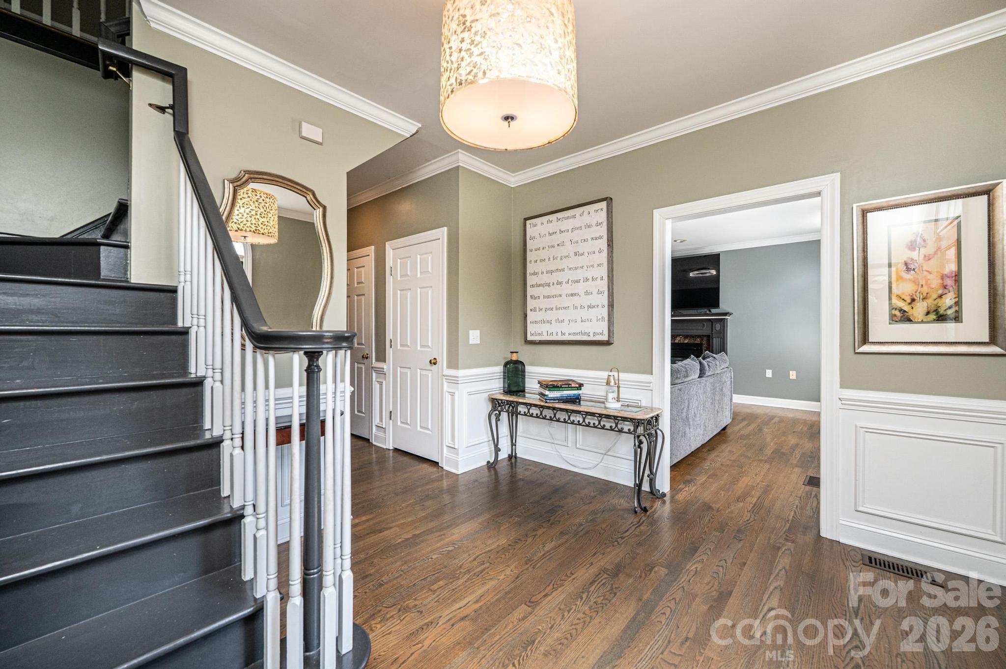 4215 3rd Street NW — Hickory
