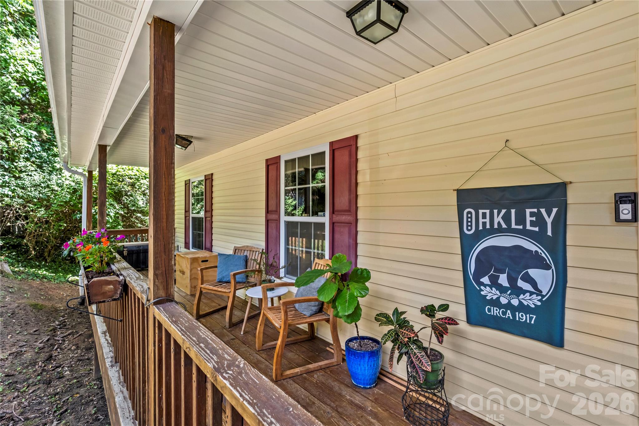 11 W Raleigh Road — Asheville