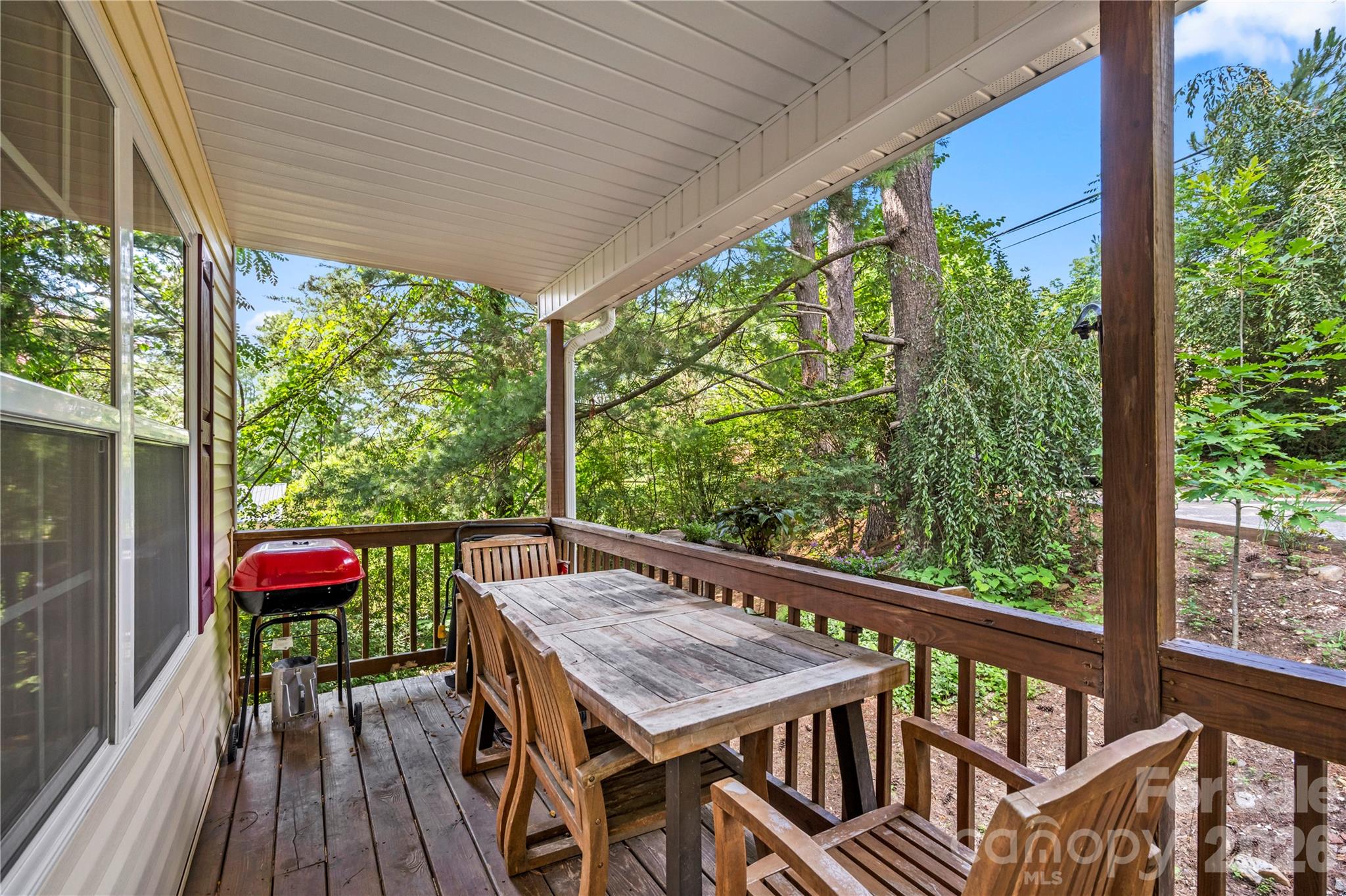 11 W Raleigh Road — Asheville
