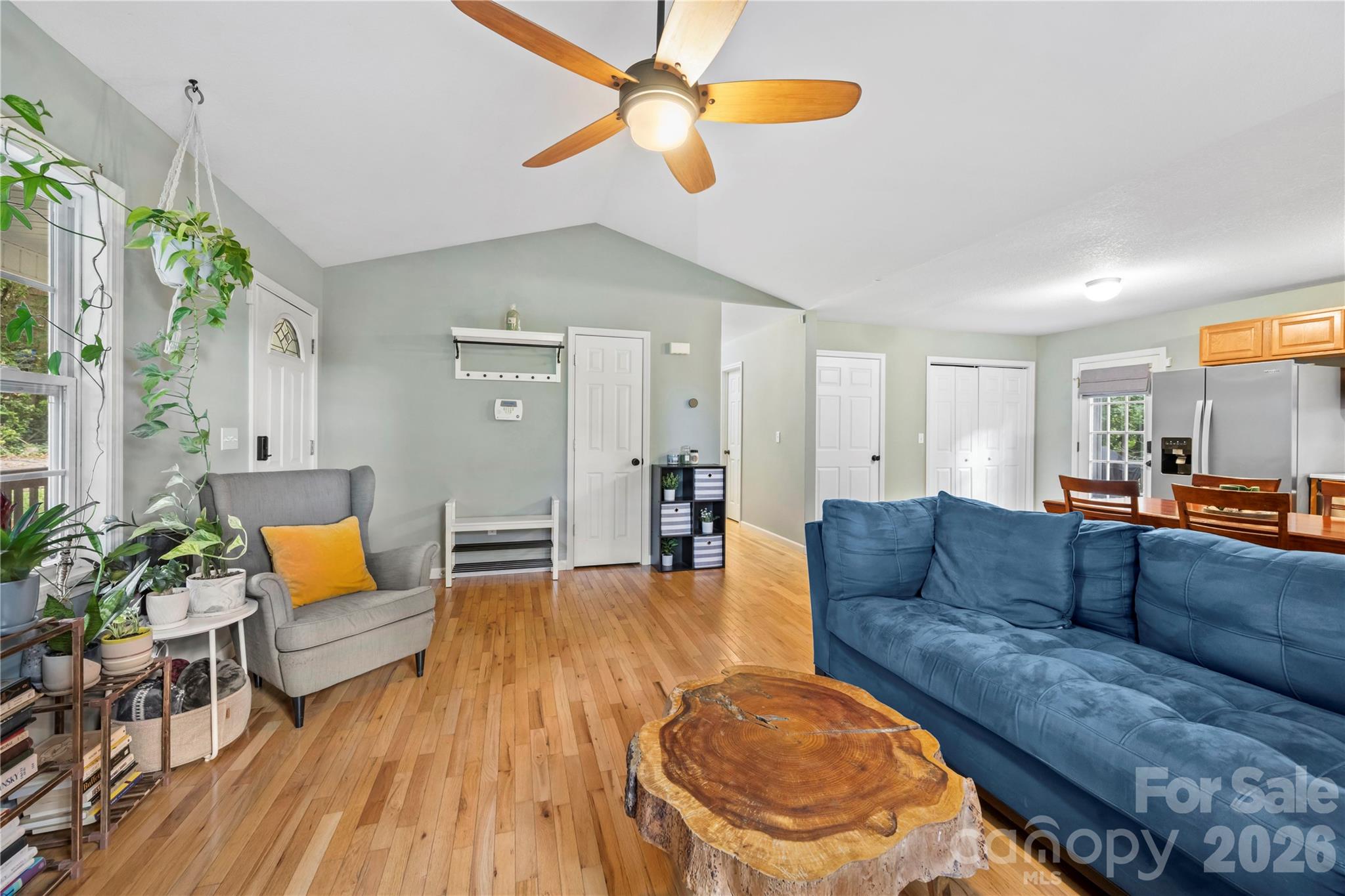 11 W Raleigh Road — Asheville