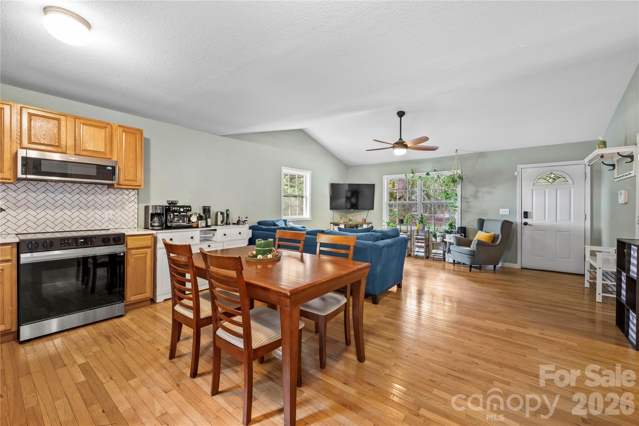 11 W Raleigh Road — Asheville