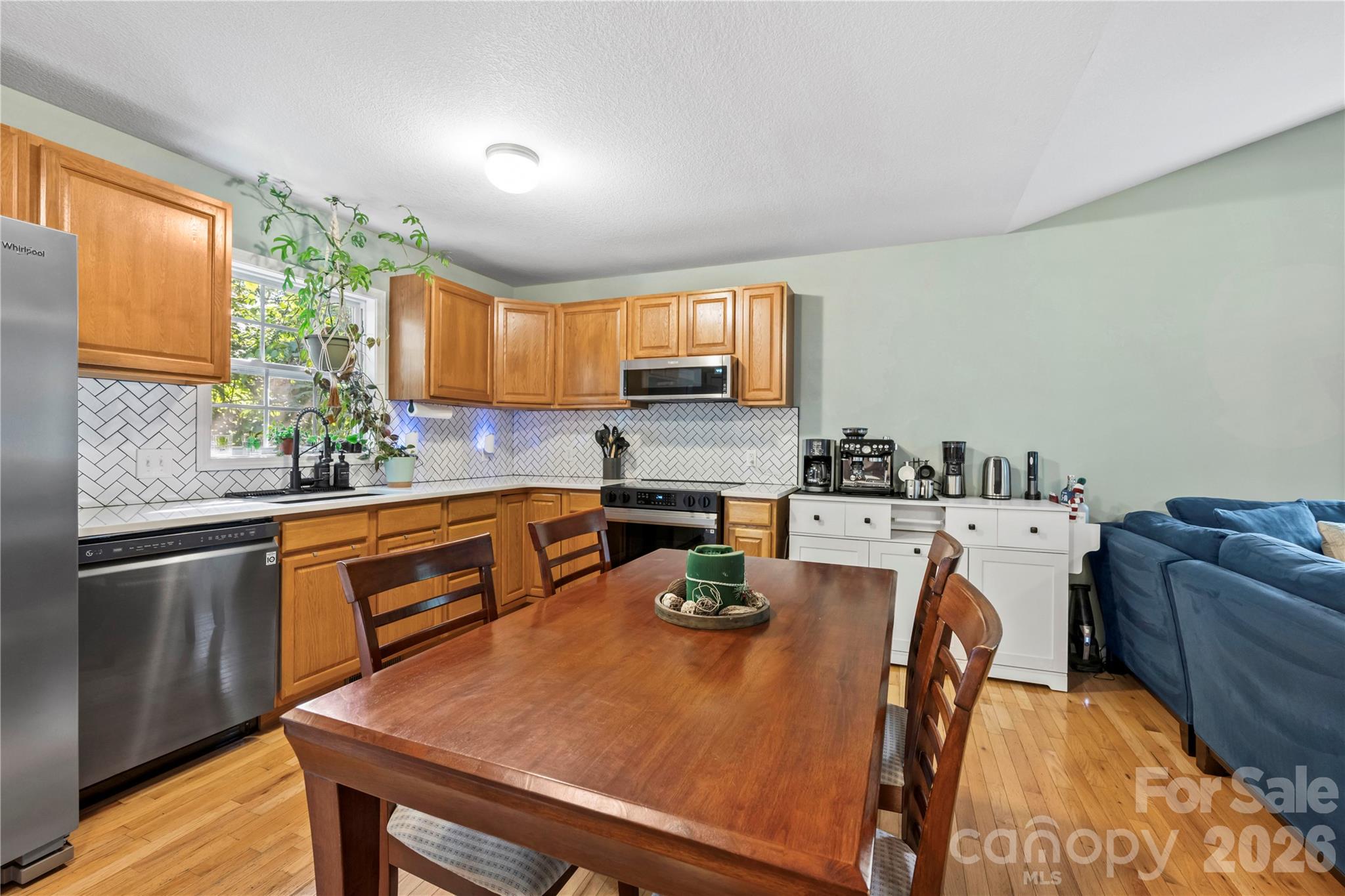 11 W Raleigh Road — Asheville