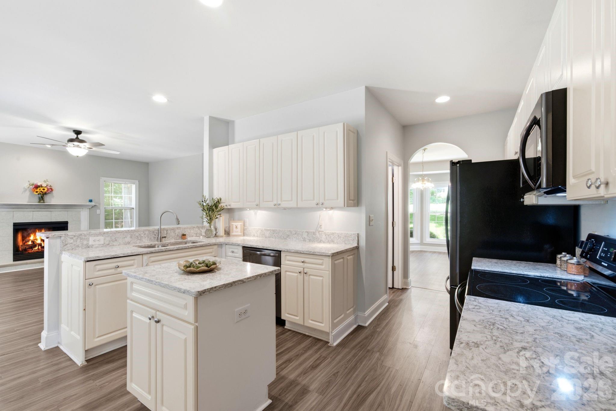 137 Purple Finch Lane — Mooresville
