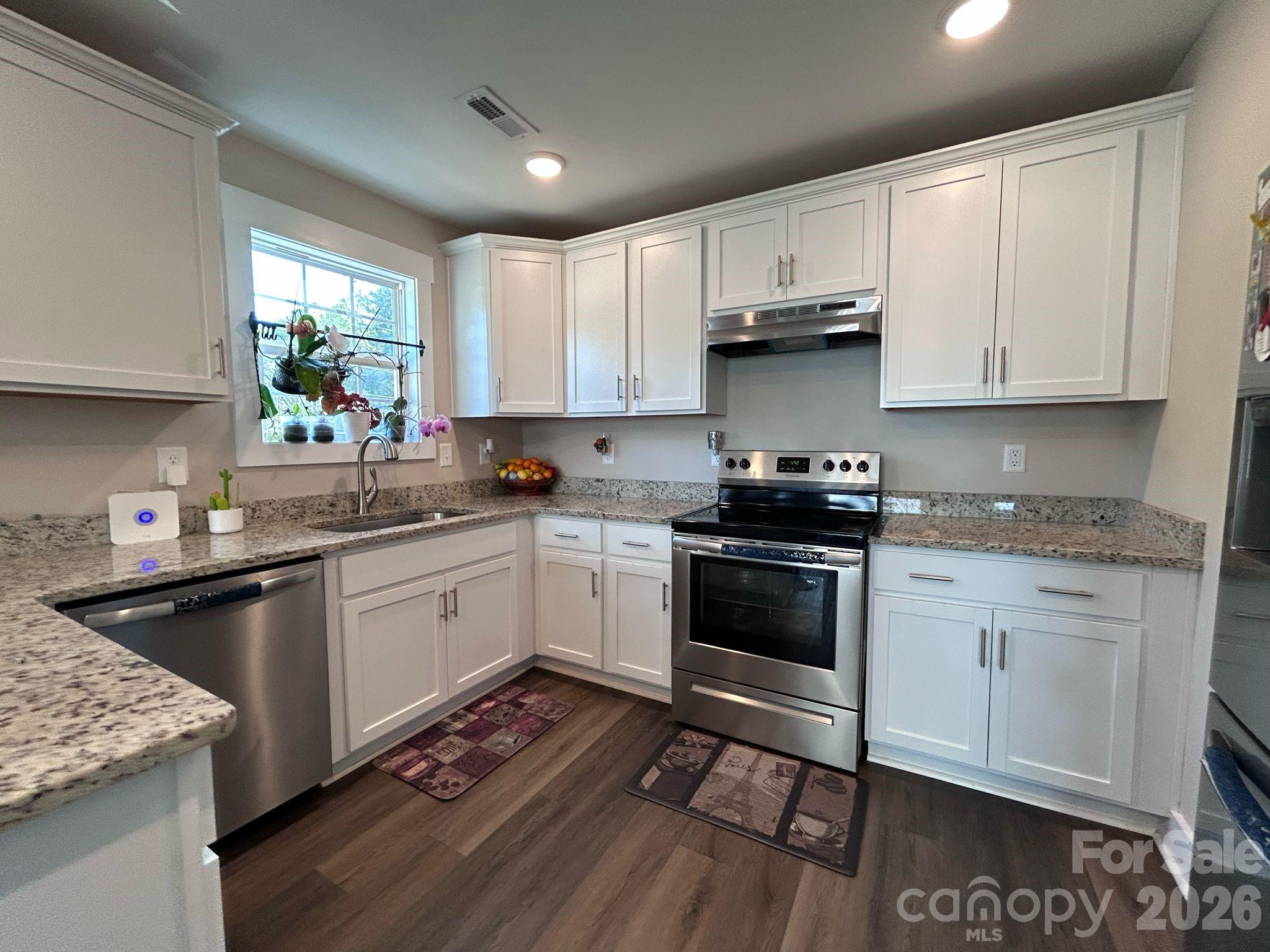 606 E Carpenter Street — Dallas