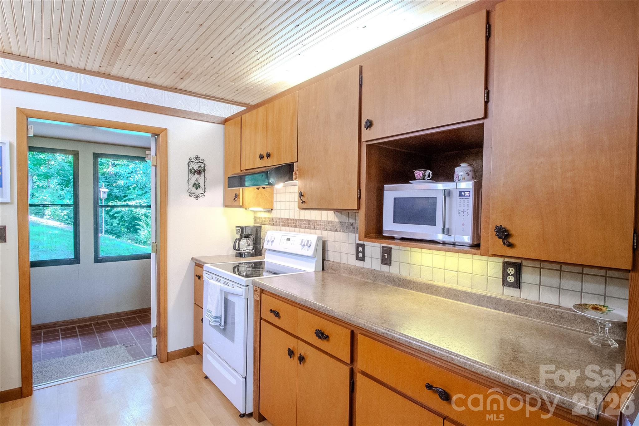 49 Jake Drive — Canton