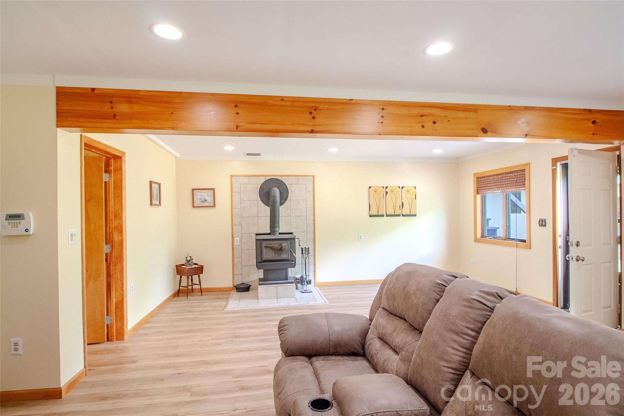 49 Jake Drive — Canton