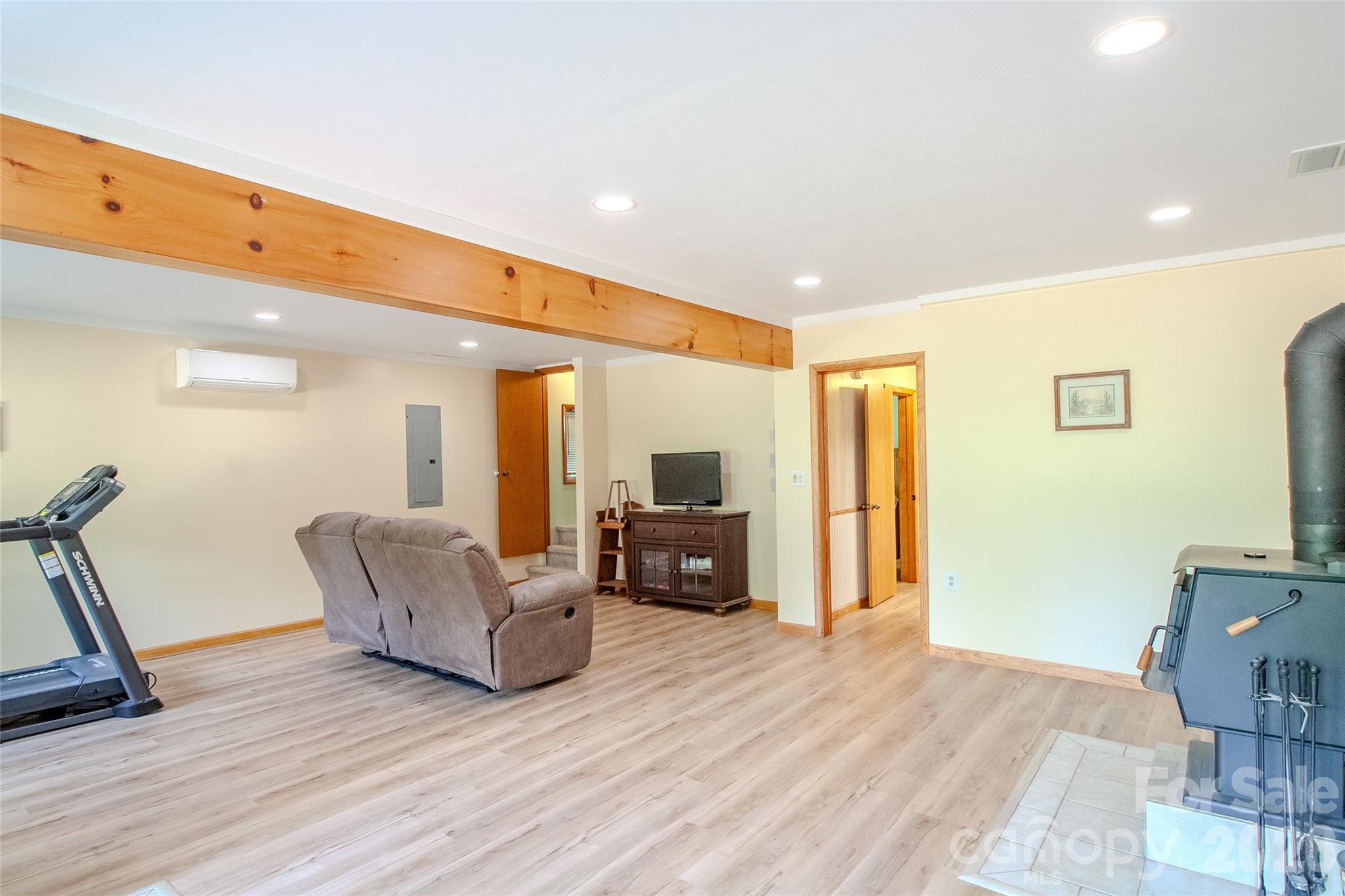 49 Jake Drive — Canton