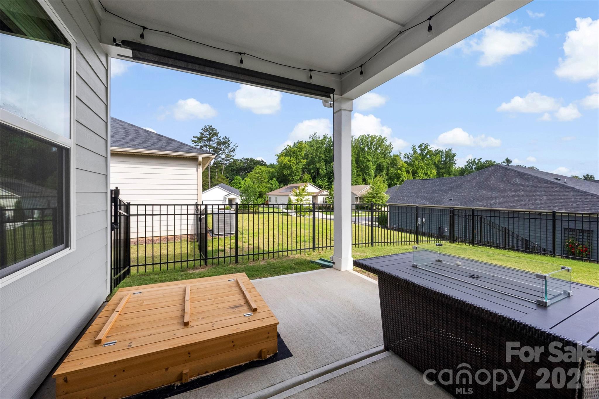 4522 Bright Road — Charlotte