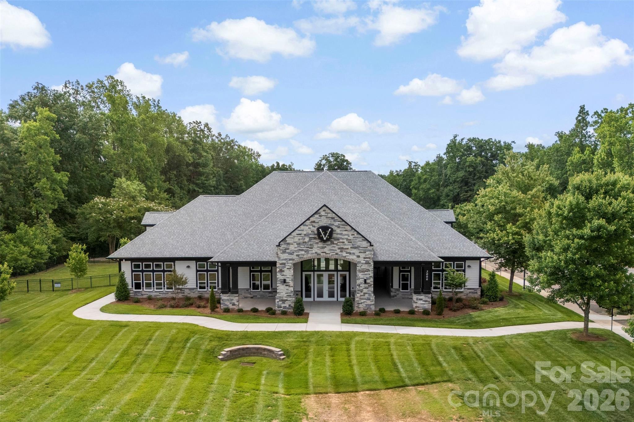 4522 Bright Road — Charlotte