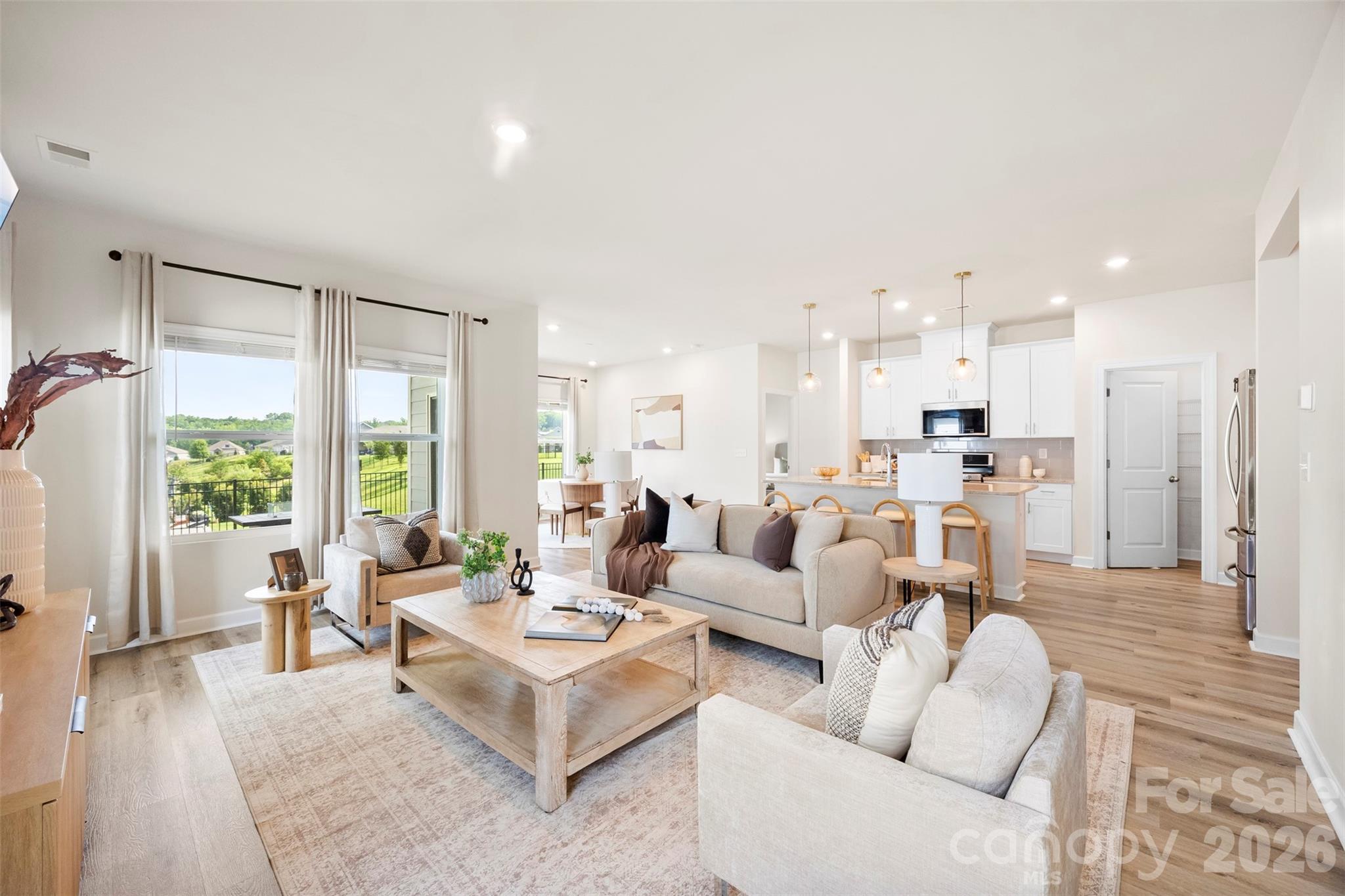 4522 Bright Road — Charlotte