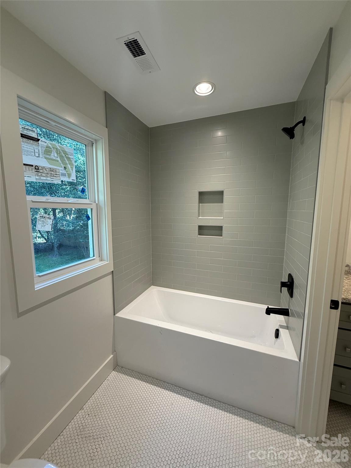 8029 Tifton Road — Charlotte