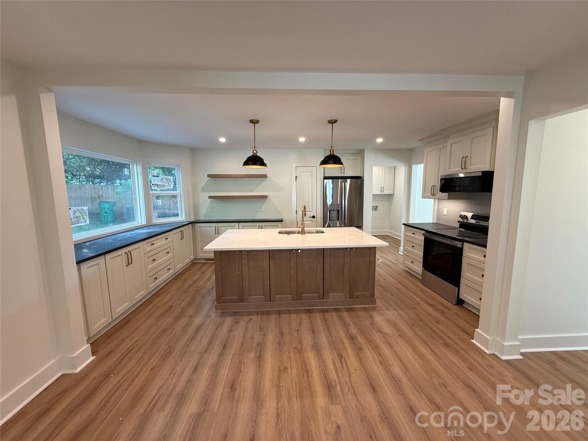 8029 Tifton Road — Charlotte