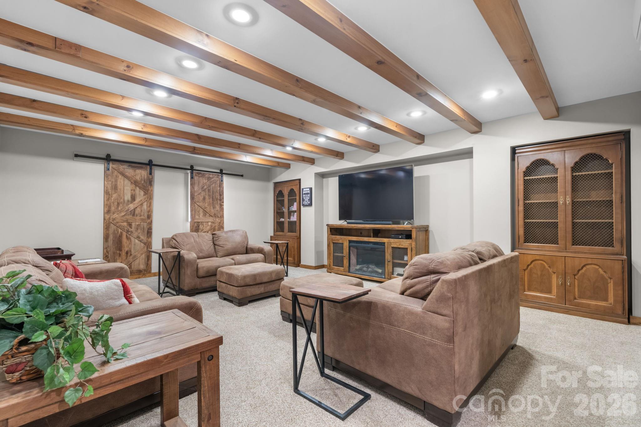 226 20th Avenue Place — Hickory