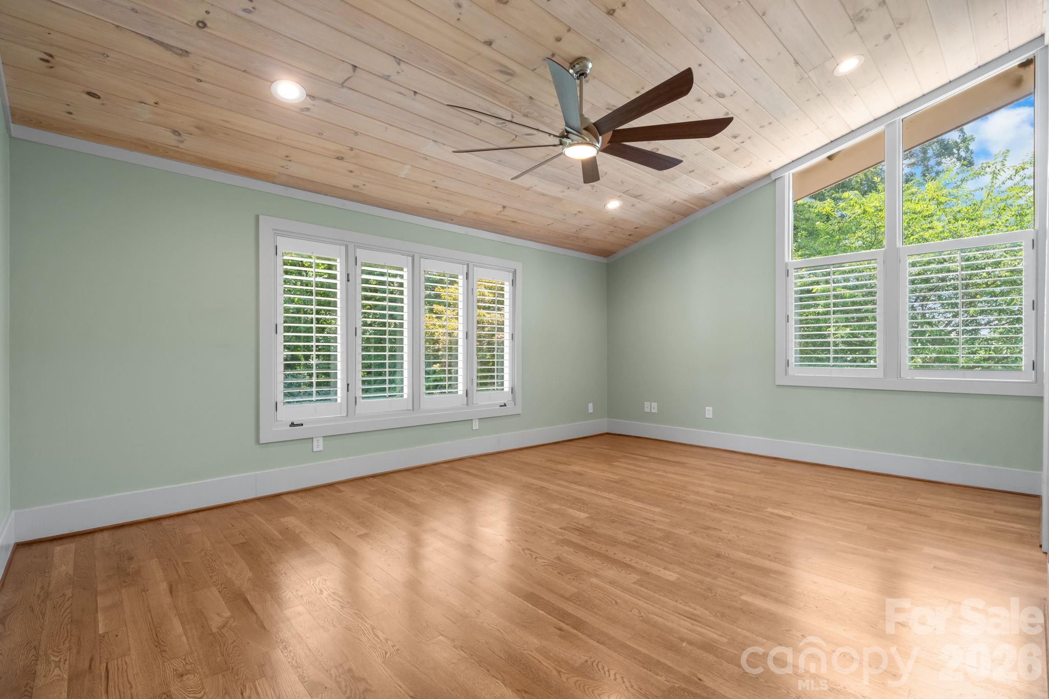 226 20th Avenue Place — Hickory