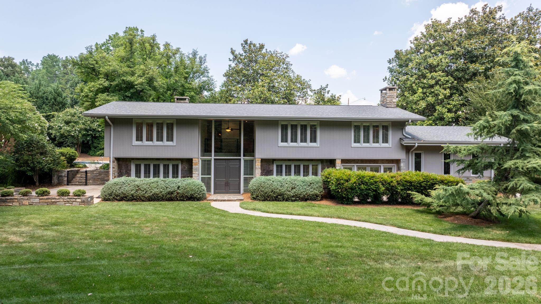 226 20th Avenue Place — Hickory