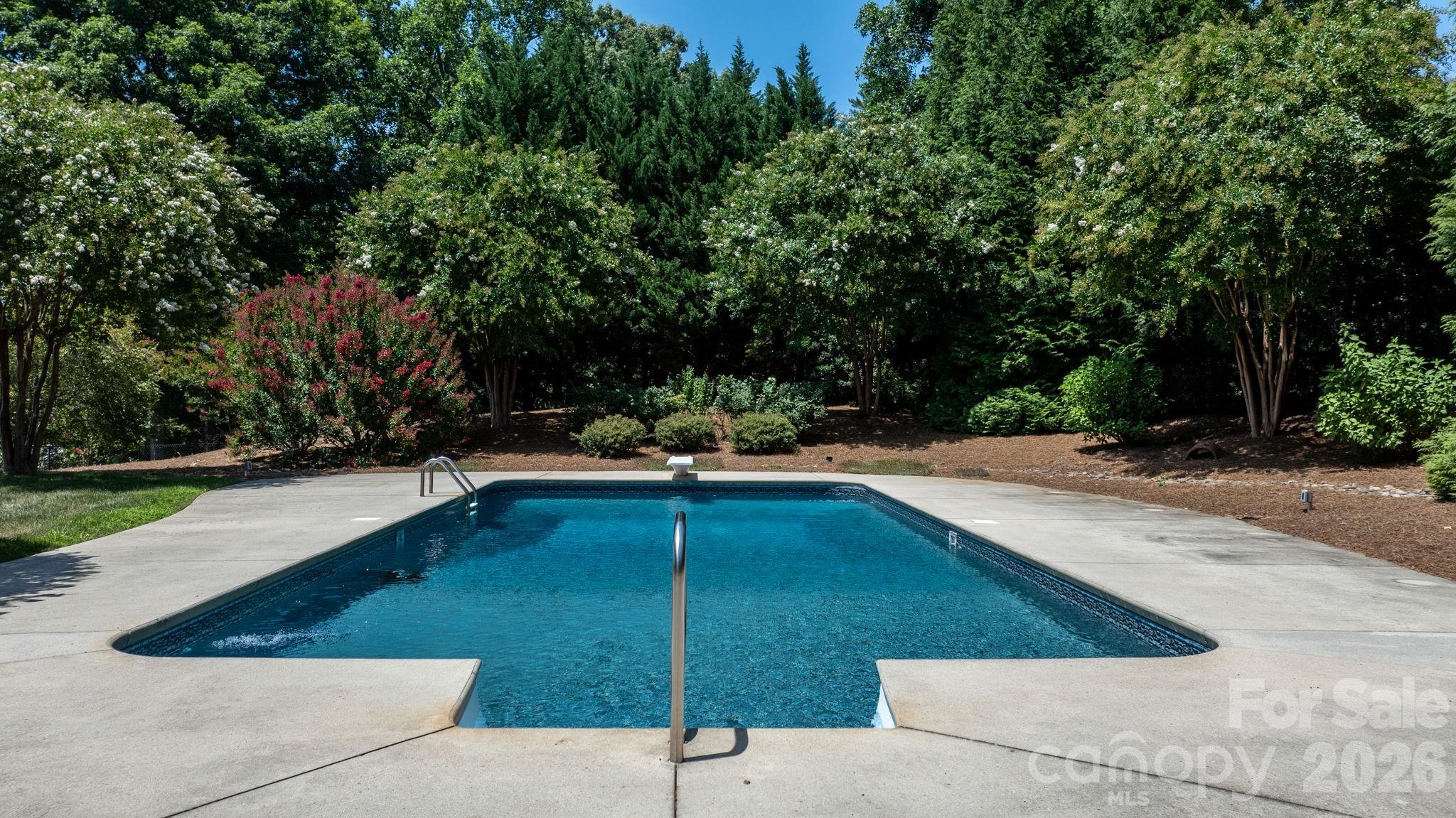 226 20th Avenue Place — Hickory