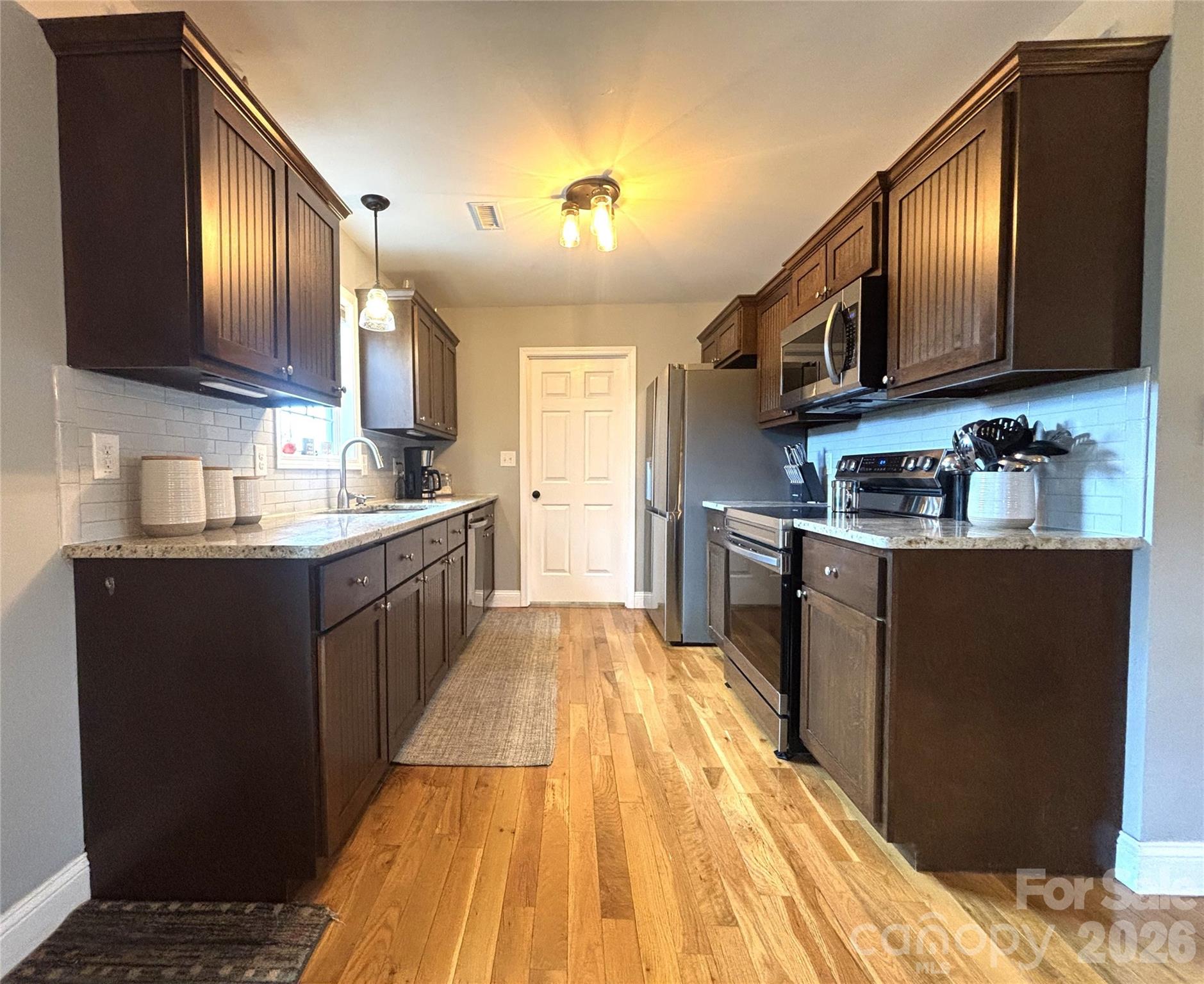 2899 Icard Ridge Road — Granite Falls