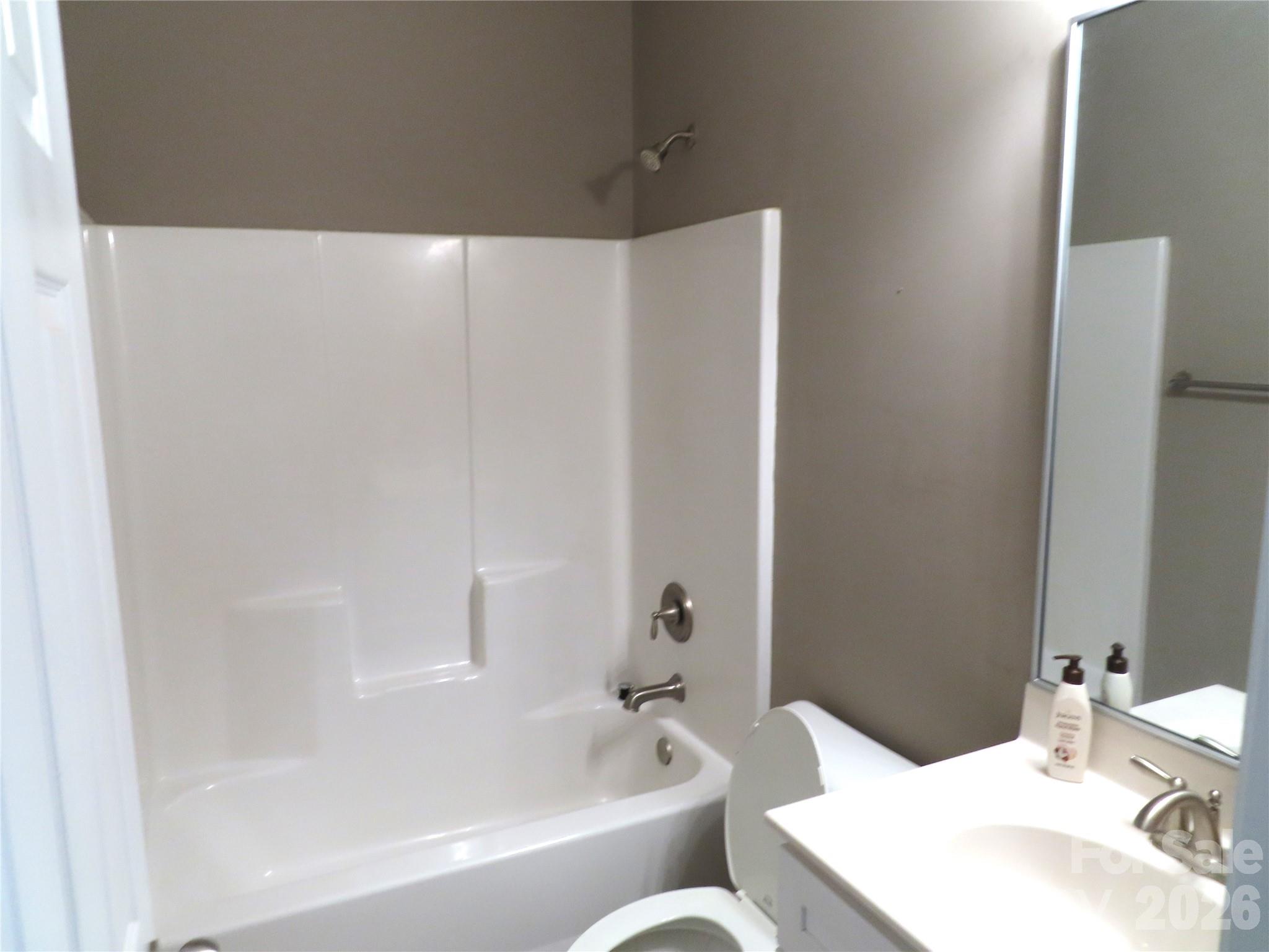 2239 Cedar Road — York