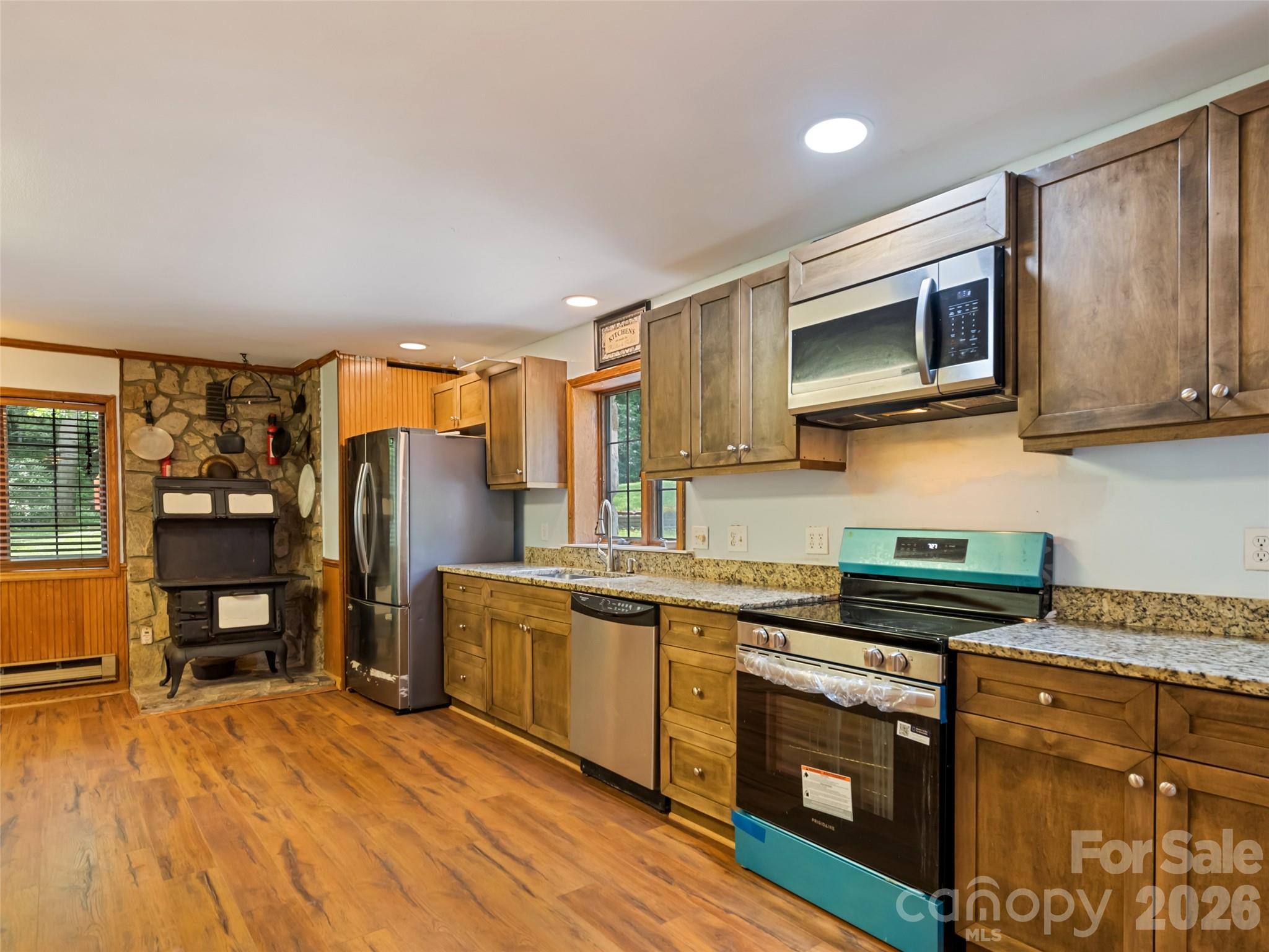 64 Turner Branch — Maggie Valley