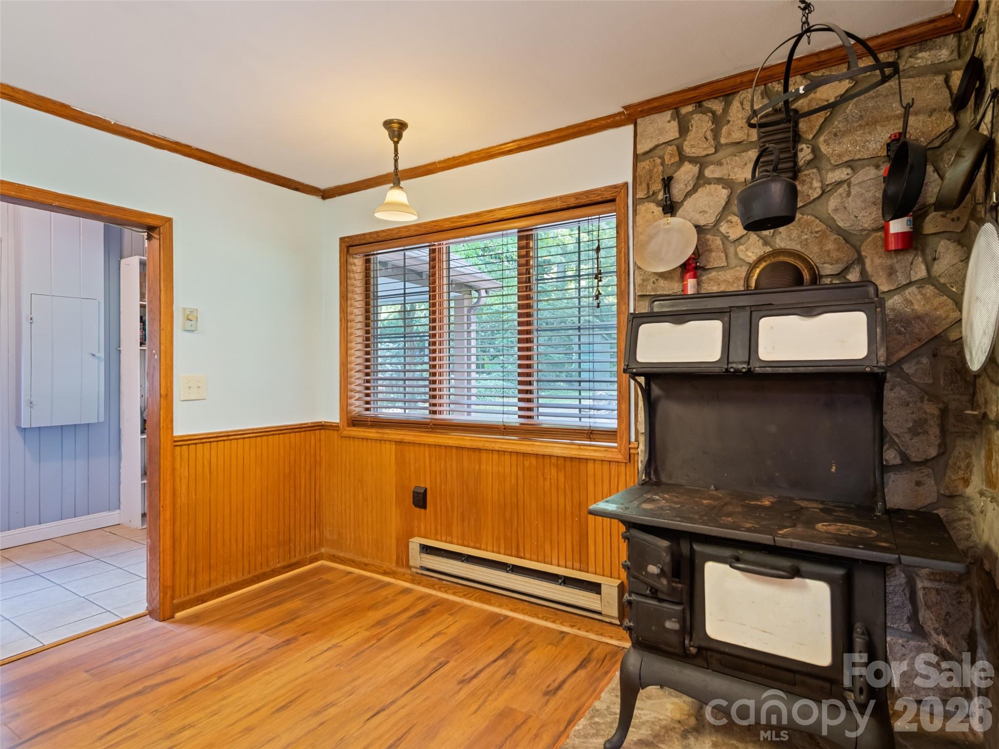 64 Turner Branch — Maggie Valley