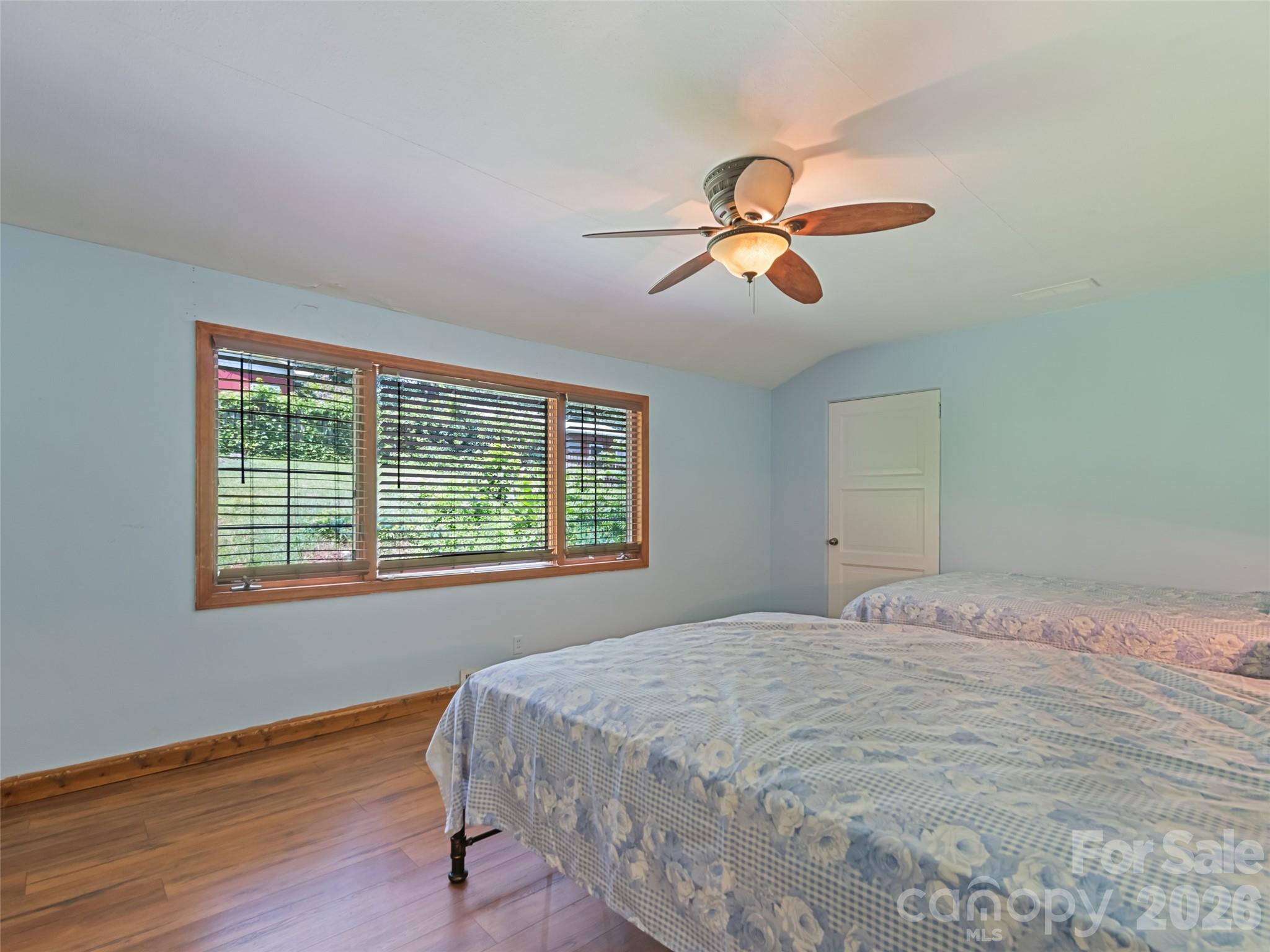 64 Turner Branch — Maggie Valley