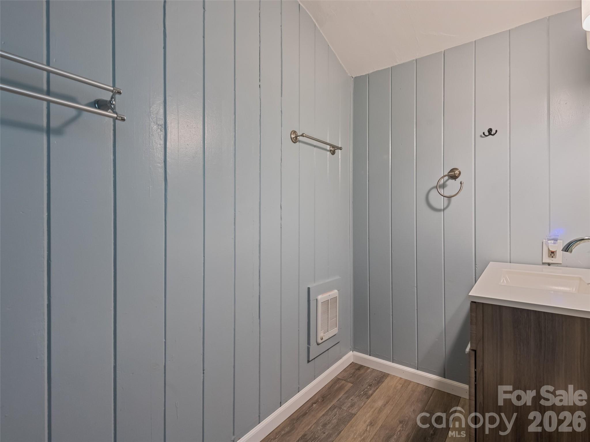 64 Turner Branch — Maggie Valley
