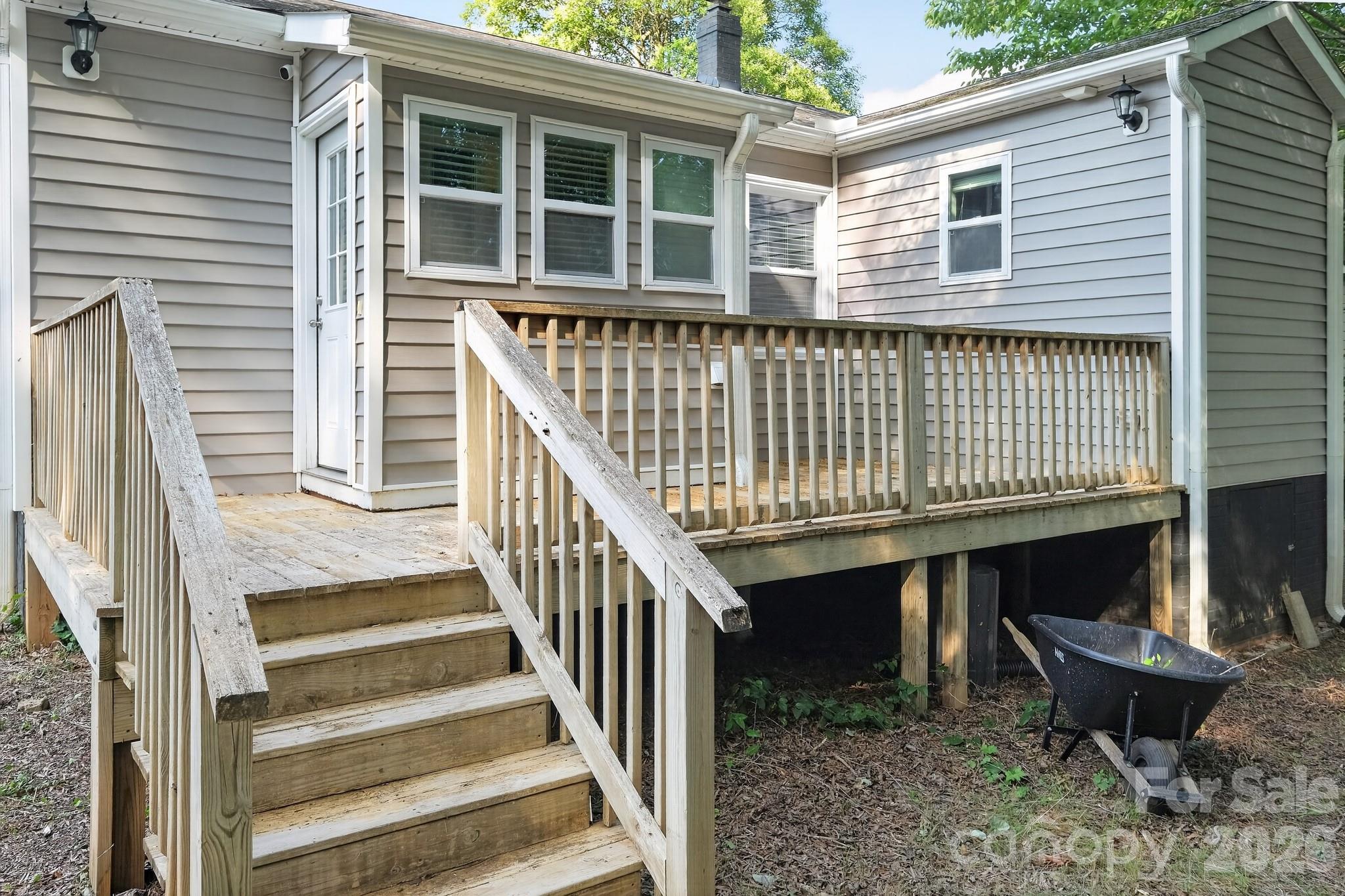 303 W Ketchie Street — China Grove
