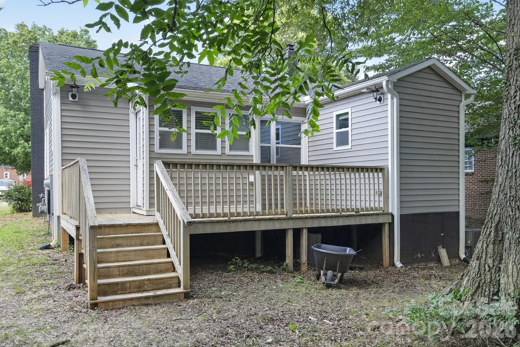 303 W Ketchie Street — China Grove
