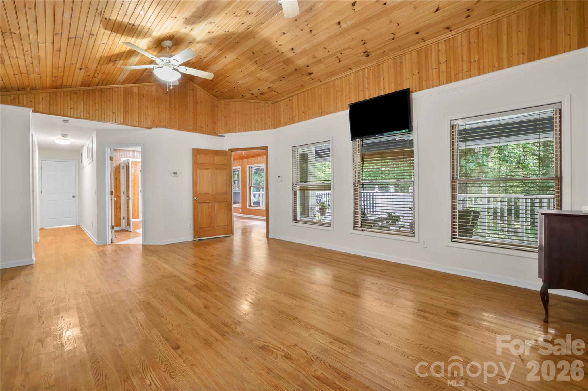 645 W Fork Creek Road — Saluda