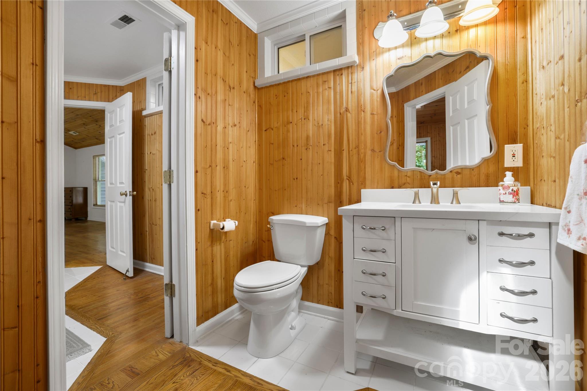 645 W Fork Creek Road — Saluda