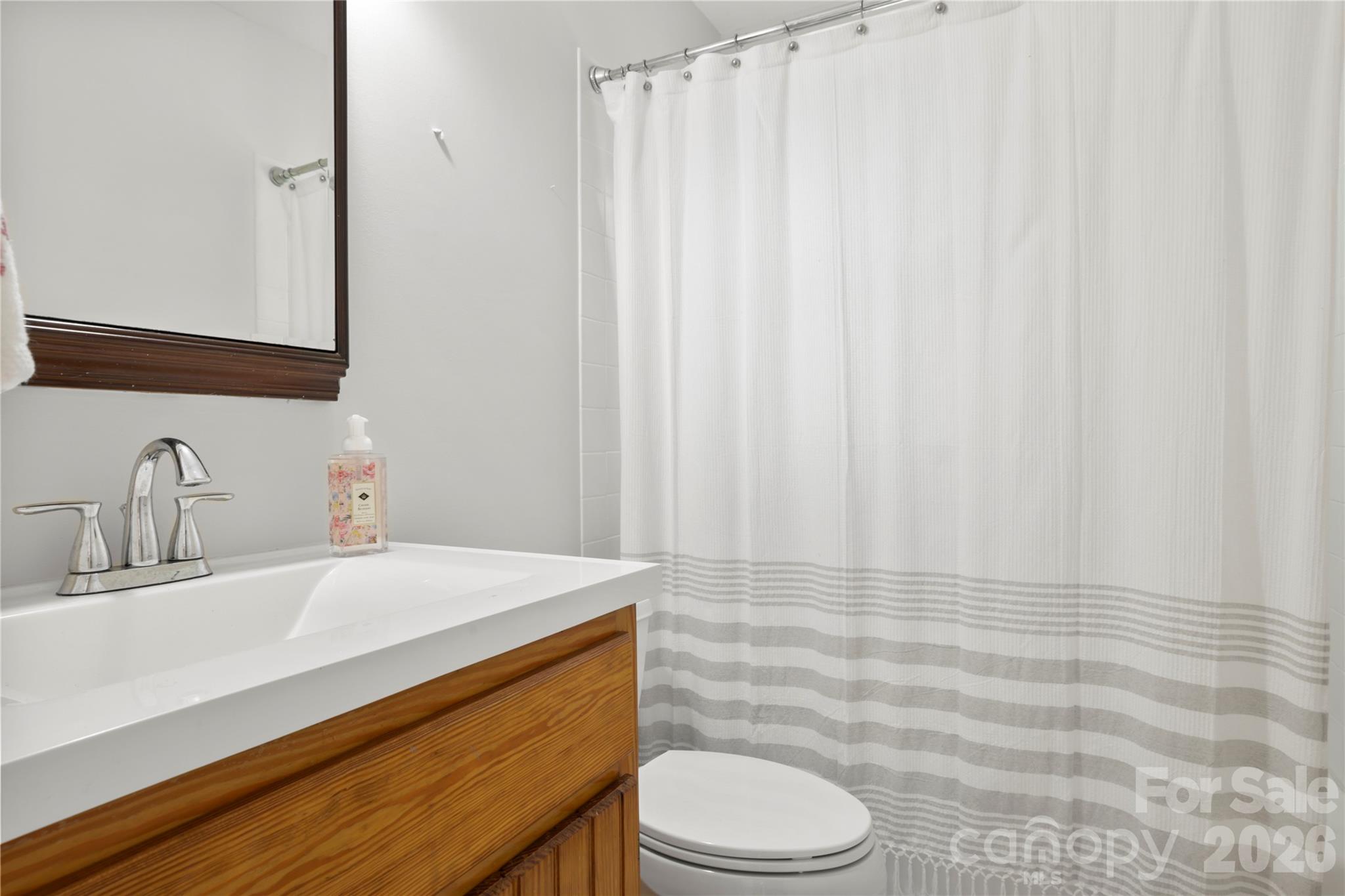 645 W Fork Creek Road — Saluda