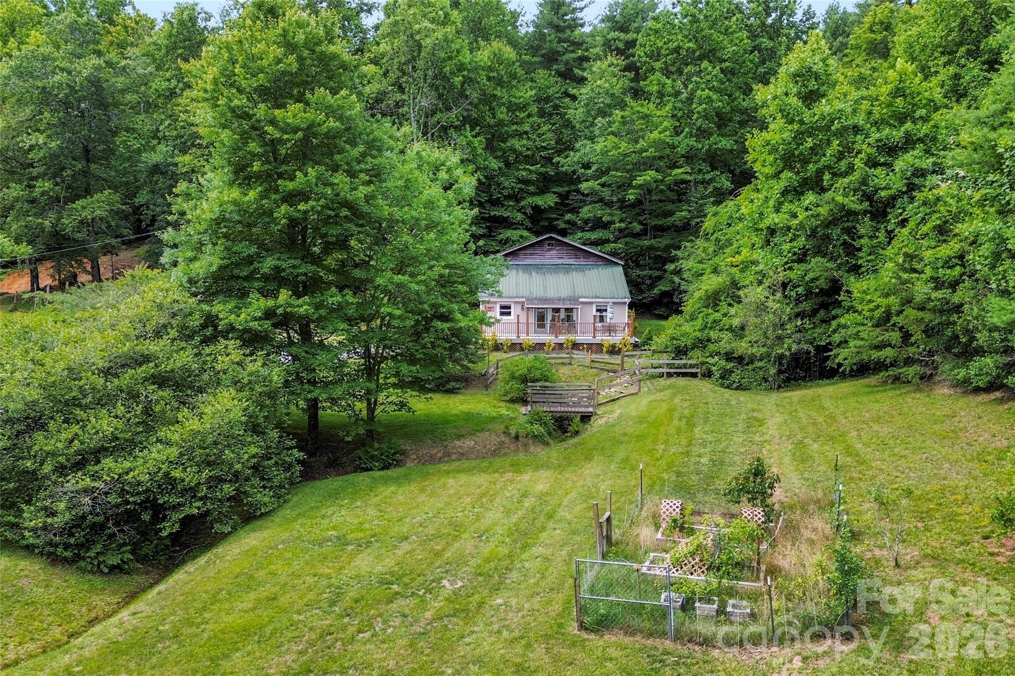 645 W Fork Creek Road — Saluda
