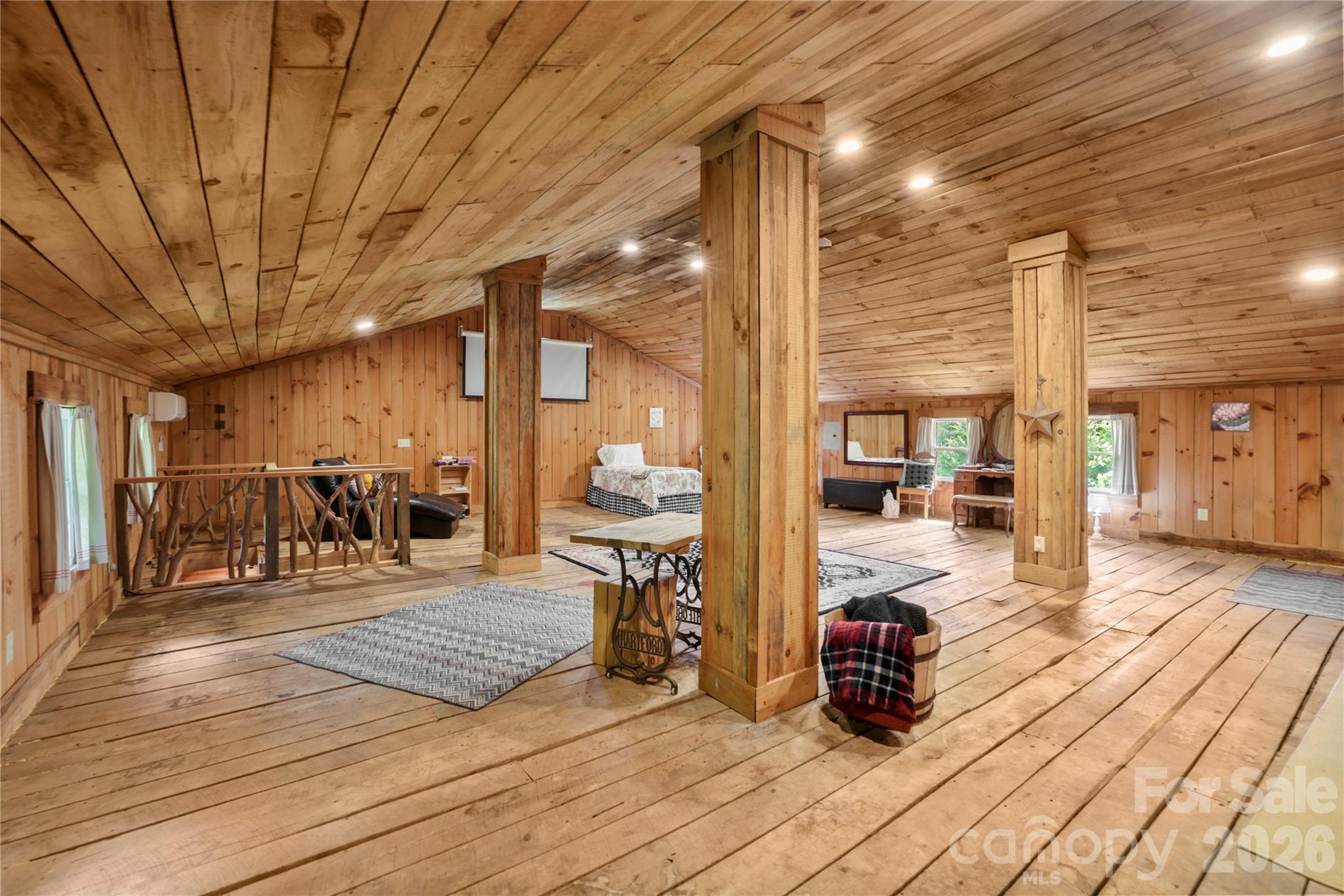 645 W Fork Creek Road — Saluda