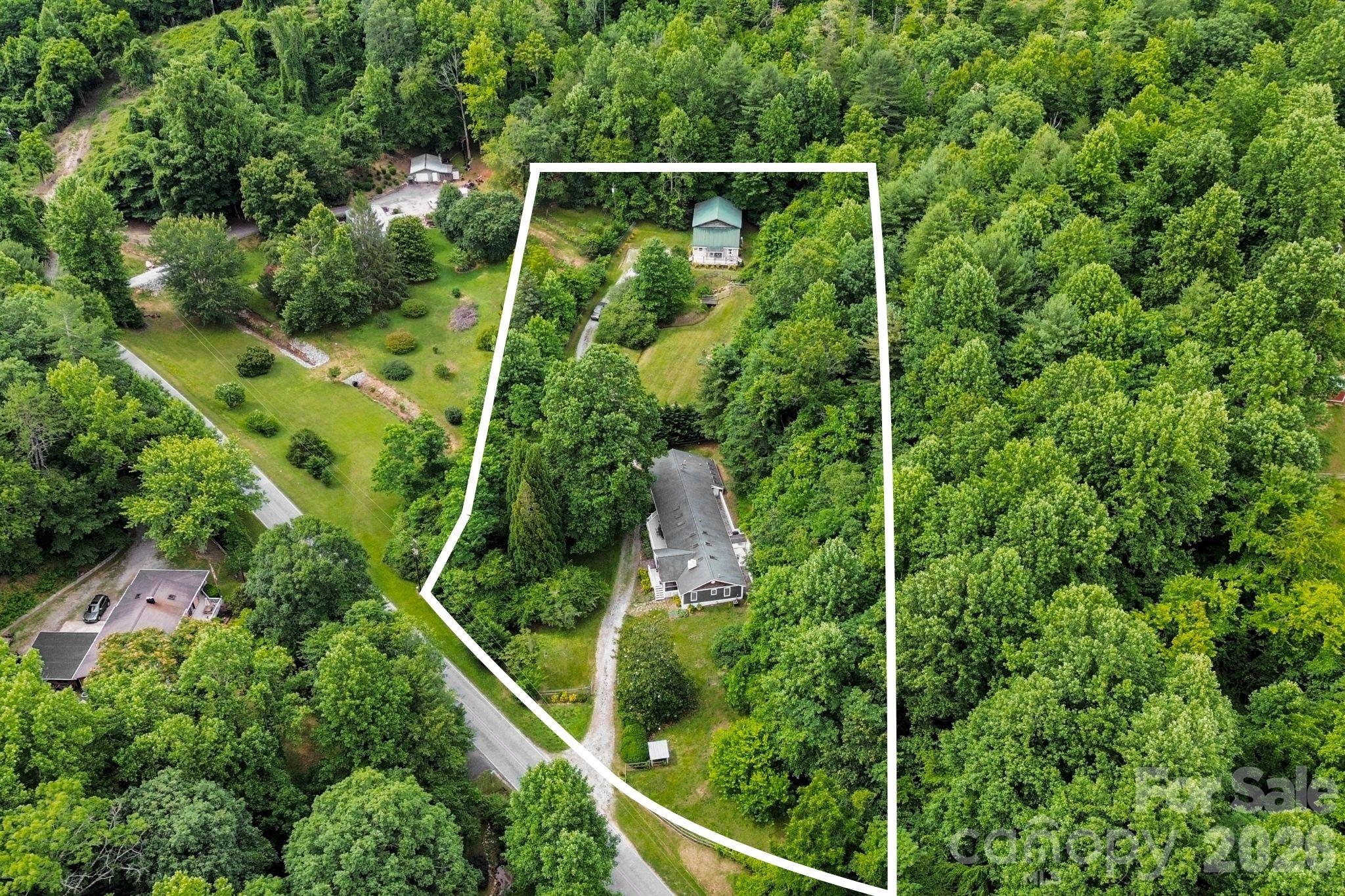 645 W Fork Creek Road — Saluda