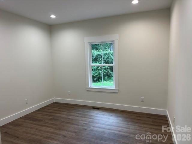 190 Forest Hill Drive — Forest City
