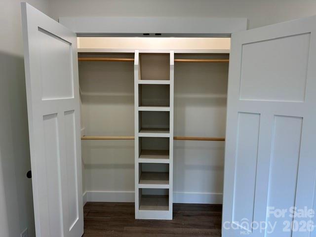 190 Forest Hill Drive — Forest City