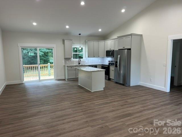 190 Forest Hill Drive — Forest City