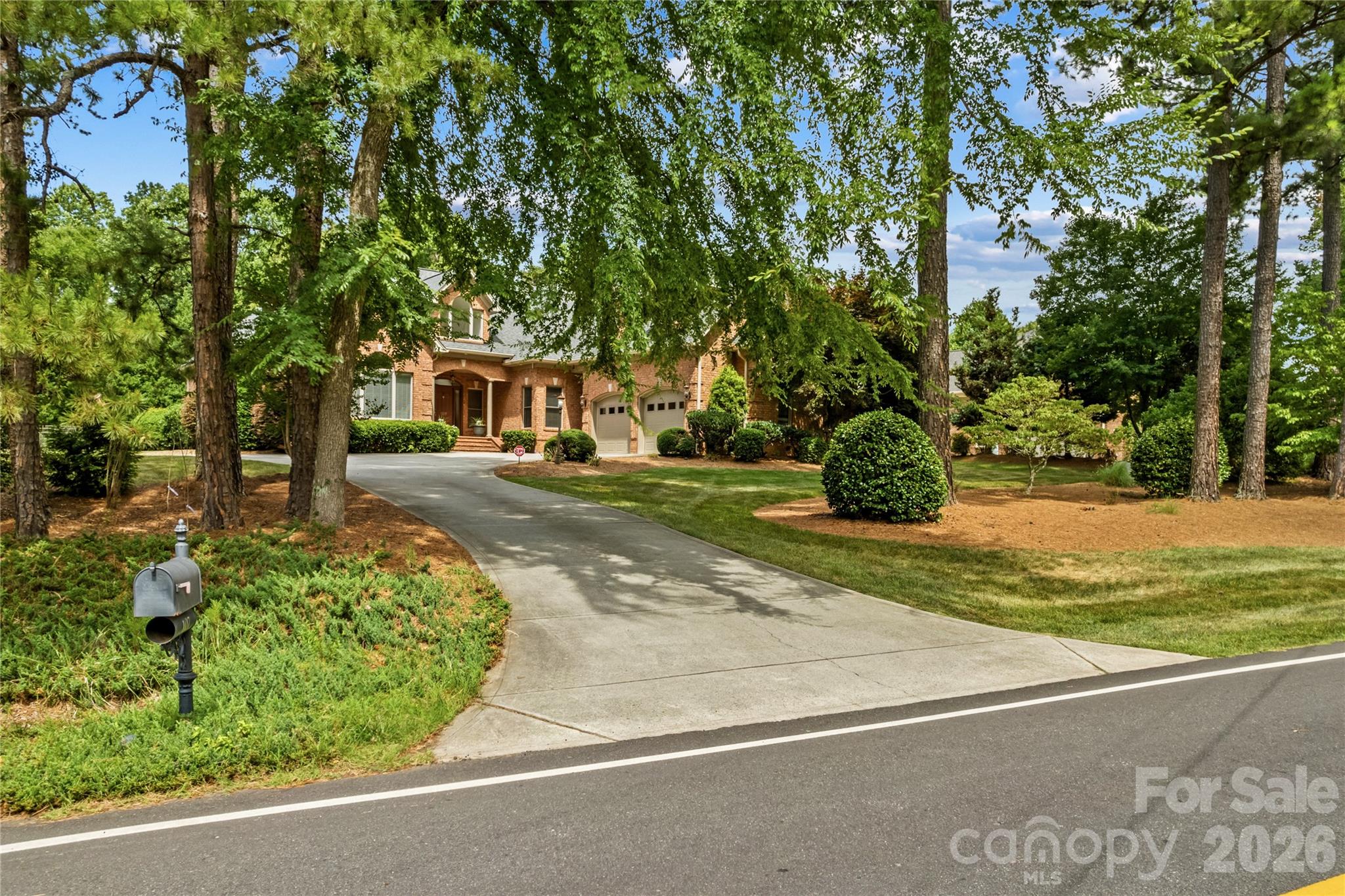 107 Kenway Loop — Mooresville