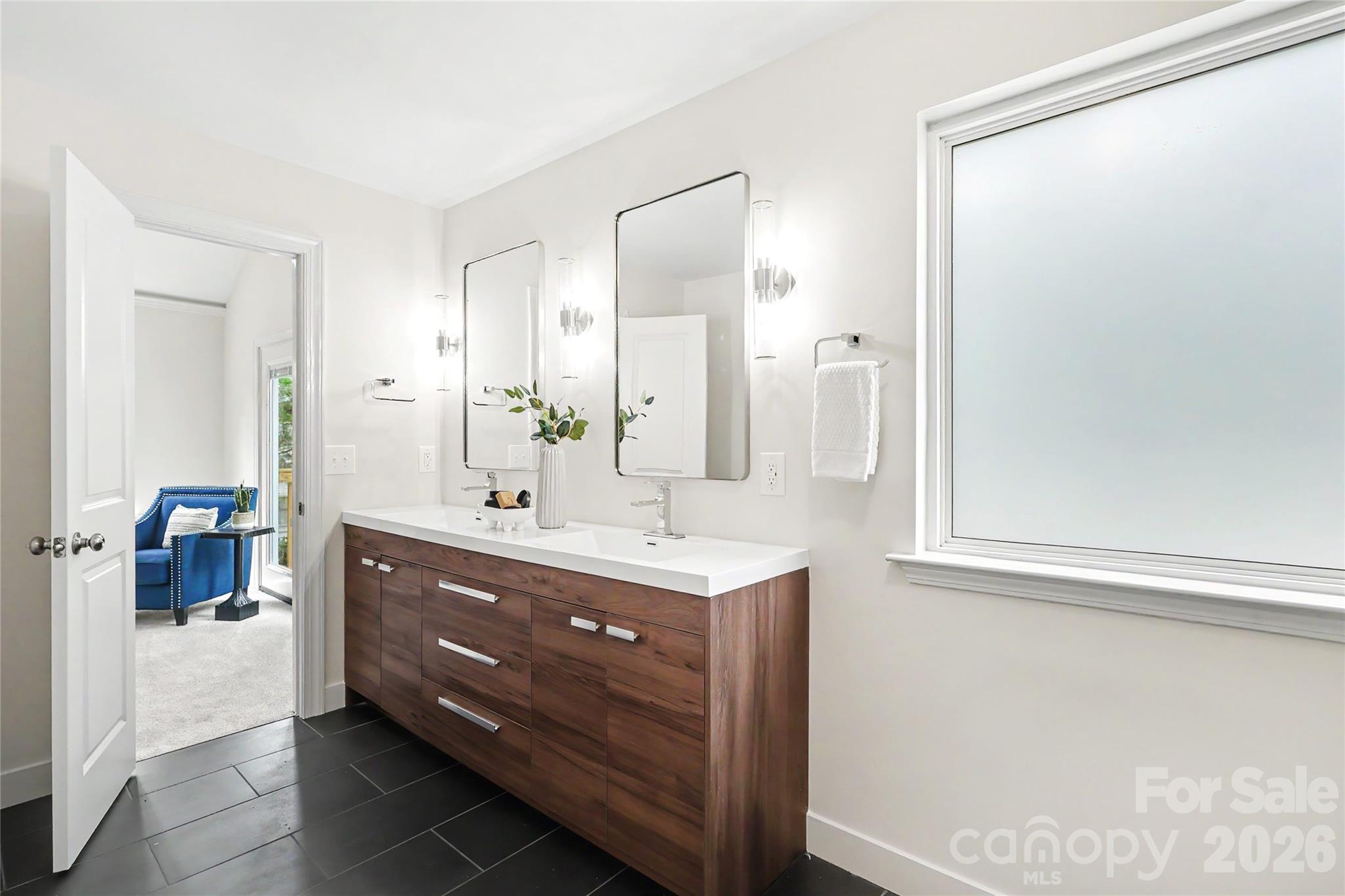 3834 Moultrie Street — Charlotte