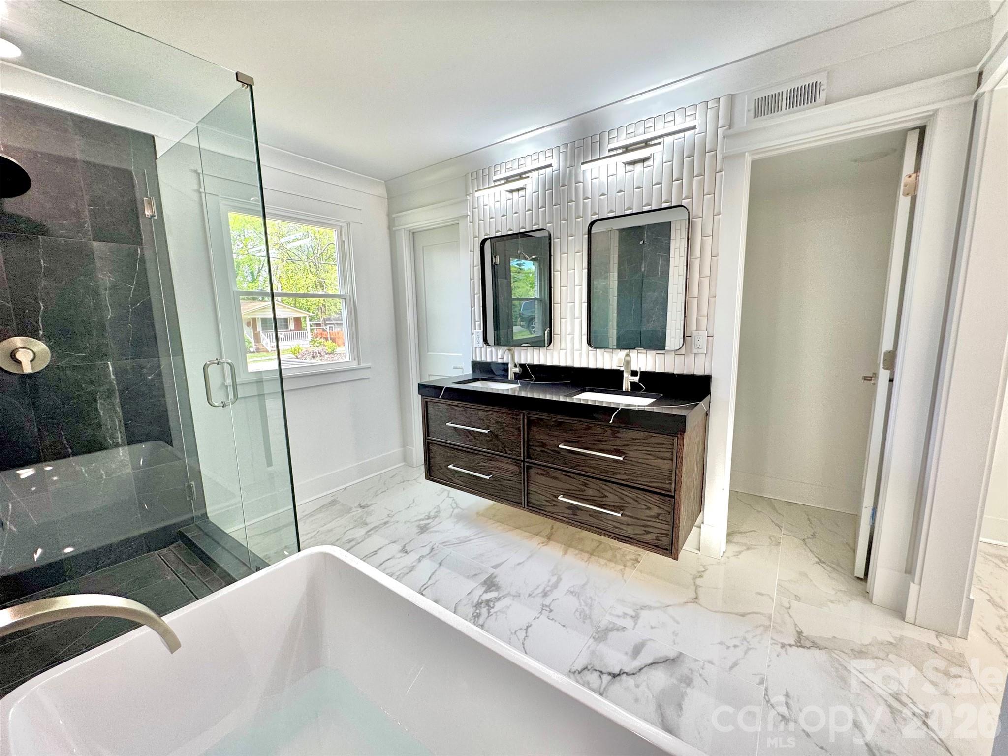 5635 Ruth Drive — Charlotte