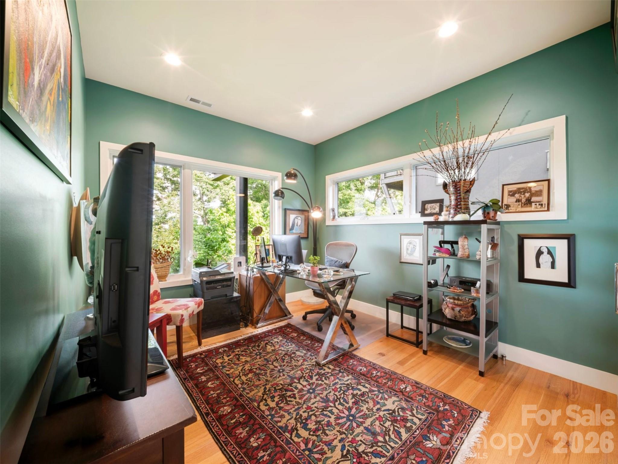 220 Riverview Drive — Asheville
