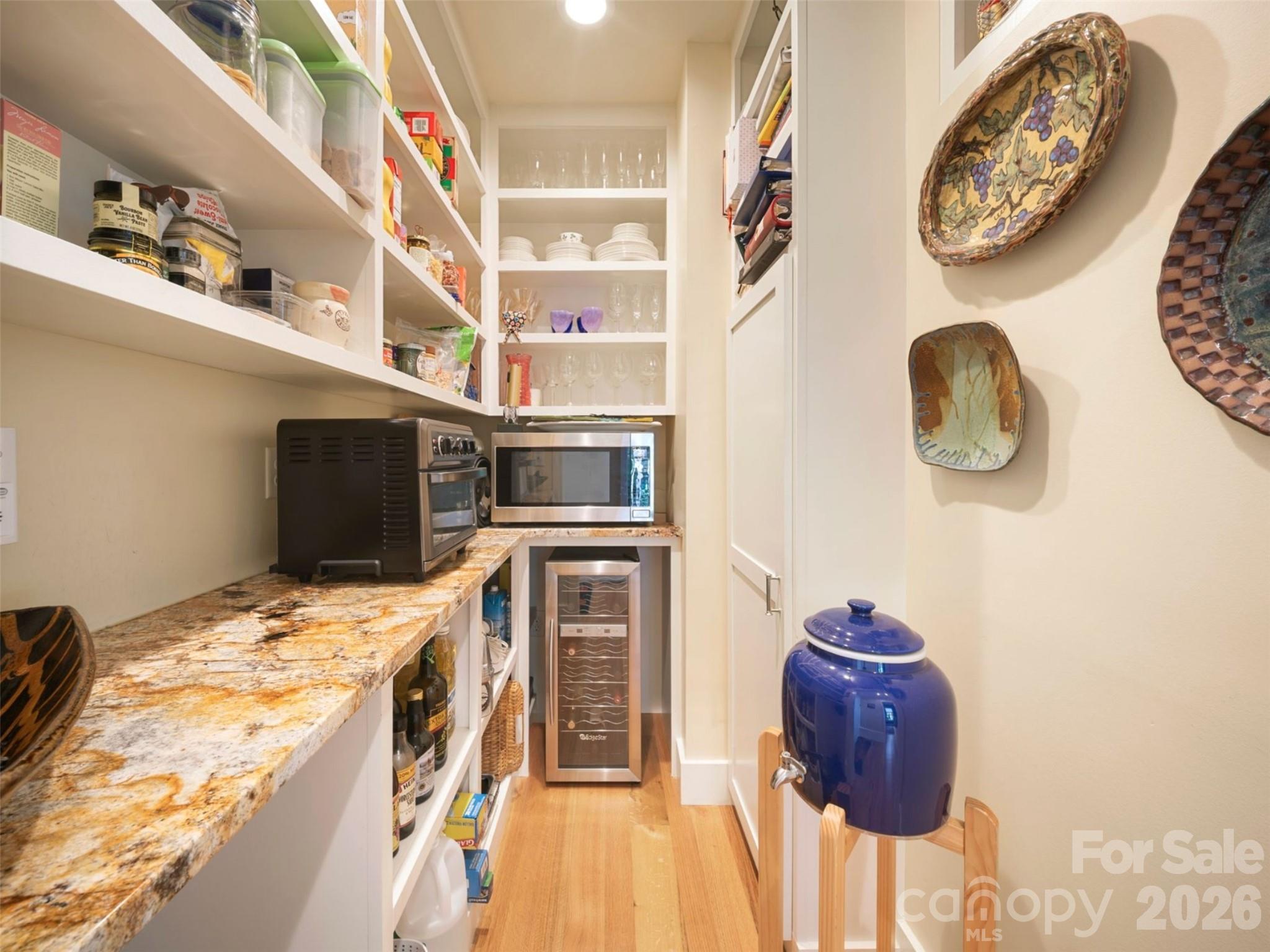 220 Riverview Drive — Asheville