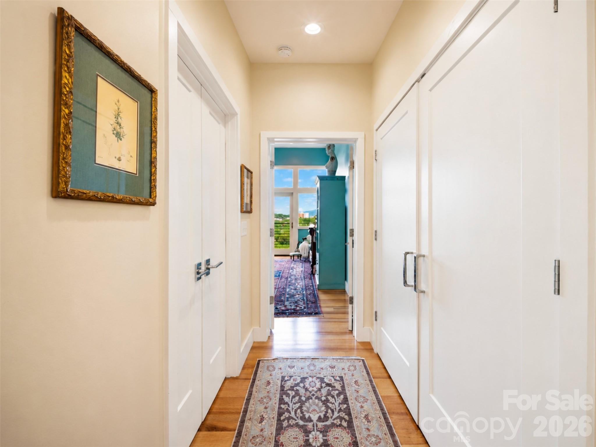 220 Riverview Drive — Asheville