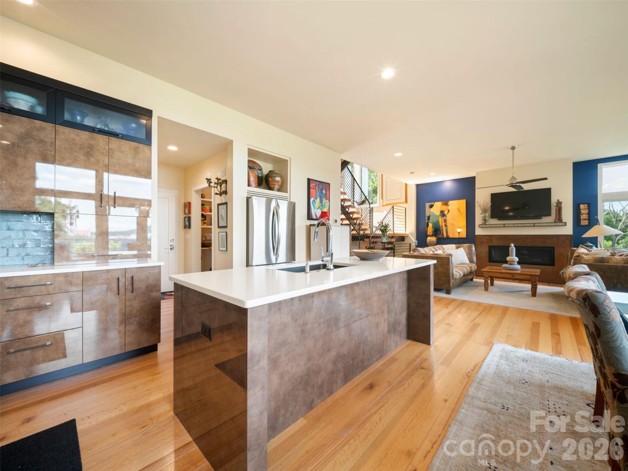 220 Riverview Drive — Asheville