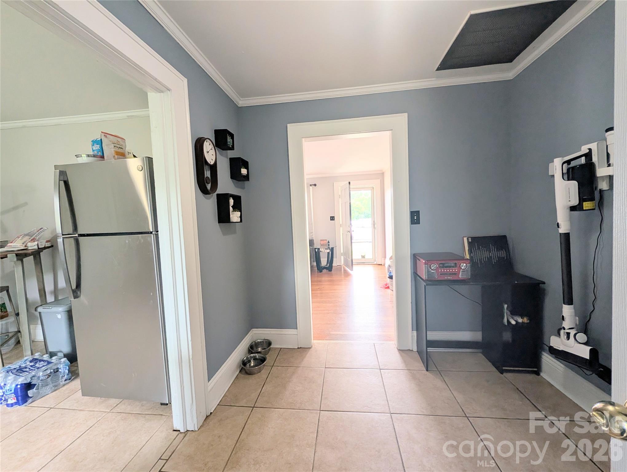 108 S Cherry Street — Cherryville