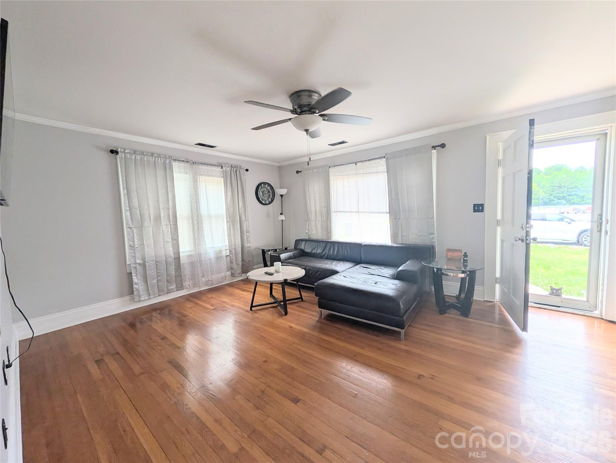 108 S Cherry Street — Cherryville