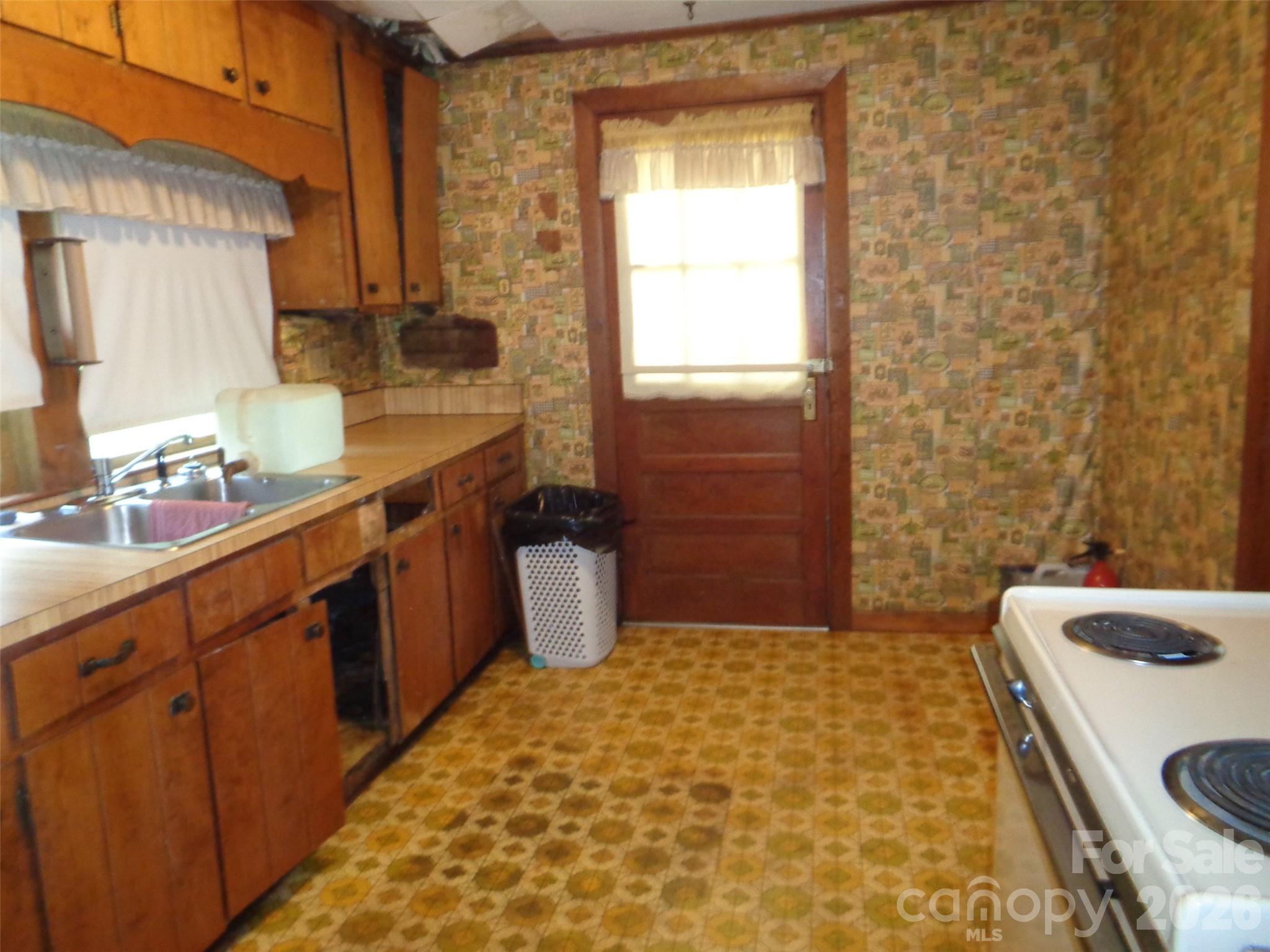 160 Mountain View Cemetery Road — Rutherfordton