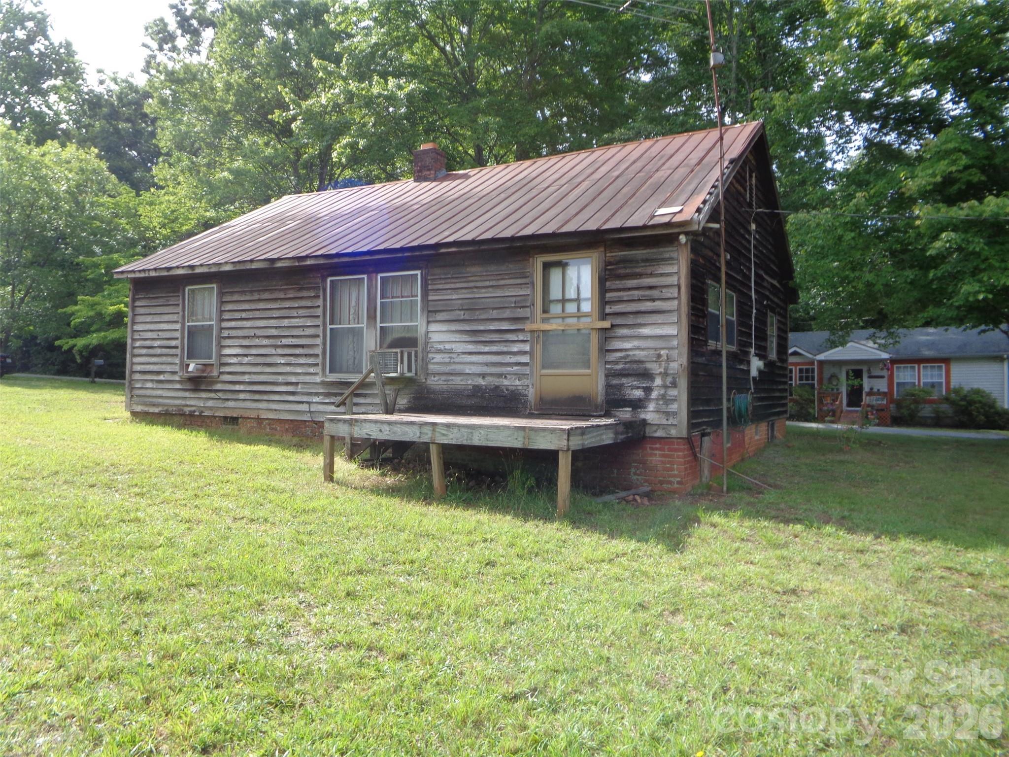 160 Mountain View Cemetery Road — Rutherfordton
